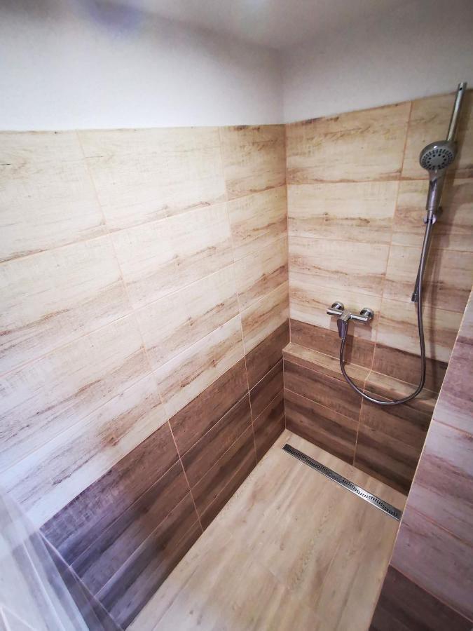 Chata Baska Na Liptove S Vlastnym Dvorom Liptovsky Mikulas Luaran gambar