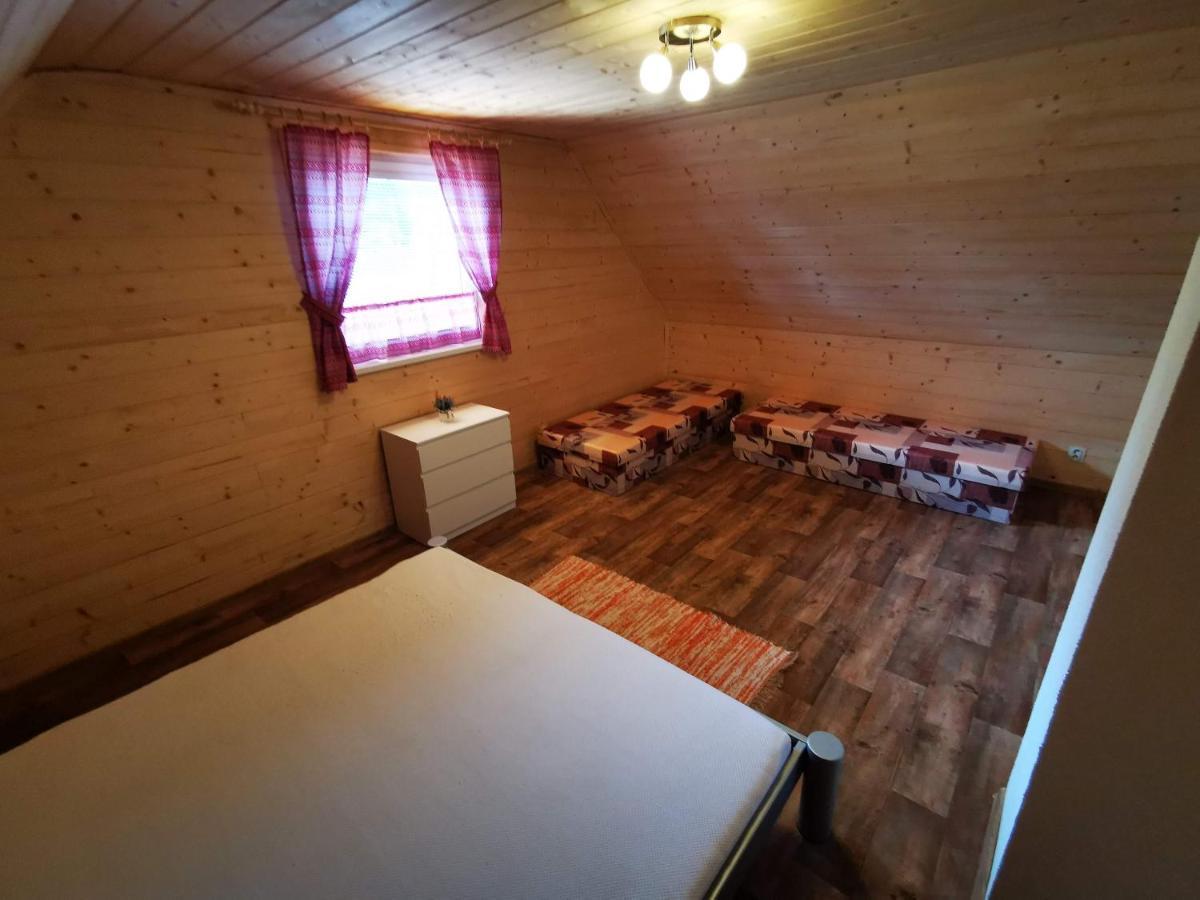 Chata Baska Na Liptove S Vlastnym Dvorom Liptovsky Mikulas Luaran gambar